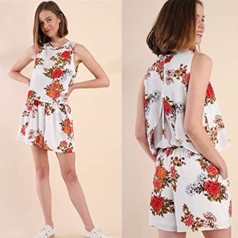 Umgee Floral‎ Print Romper Small NWT